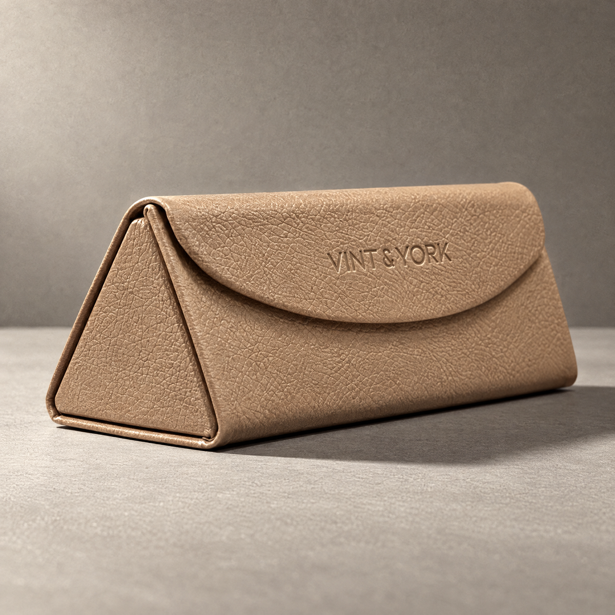Leather Triangle Eyewear Case | Beige - Vint & York