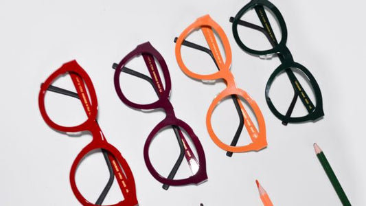 4 Tips for Choosing Flattering Glasses Frame Colors